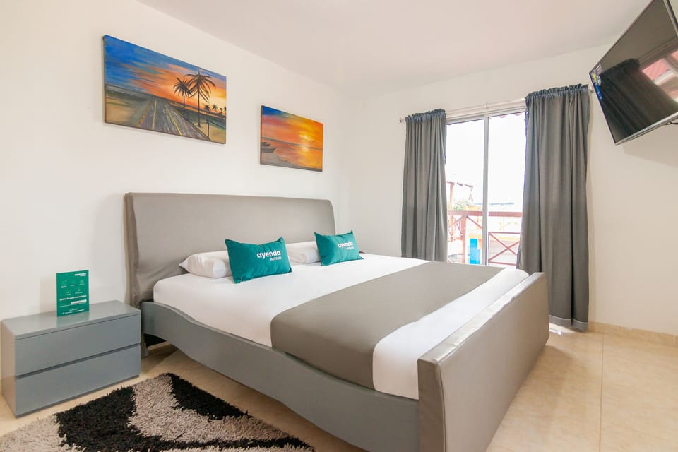 Superior Double Room | Hypo-allergenic bedding available, WiFi (free), bed sheets