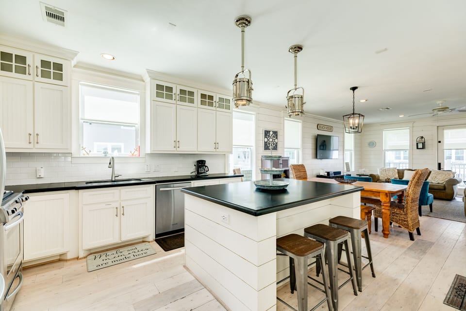 The chef in the group will love the fully equipped kitchen