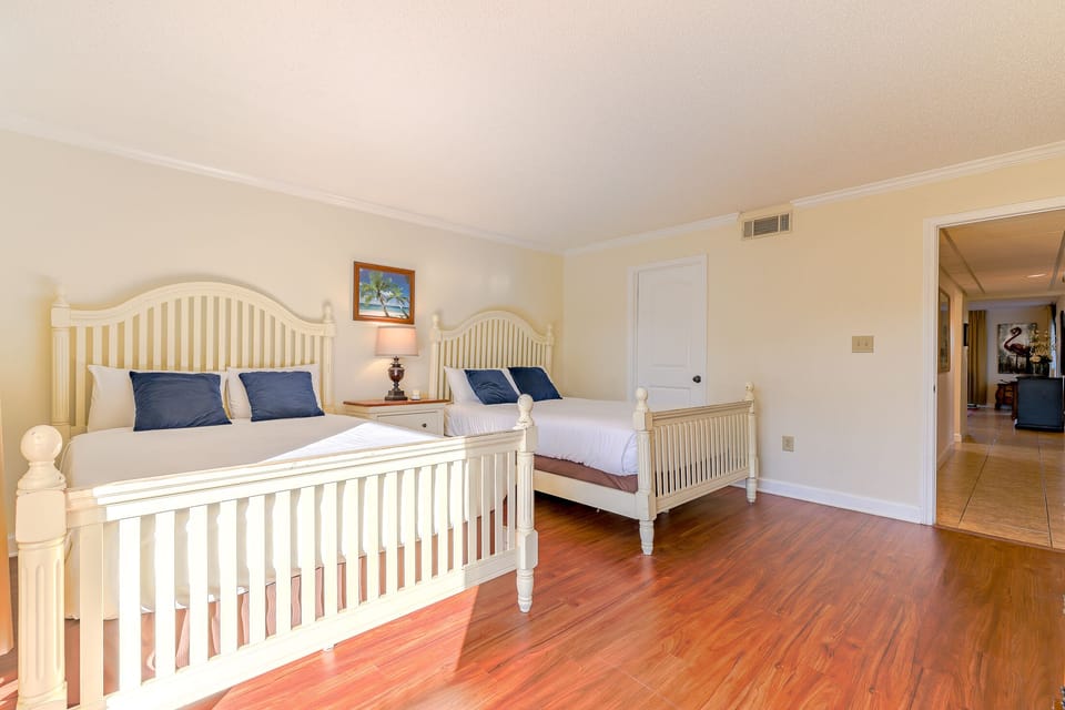 Guest room with two queens