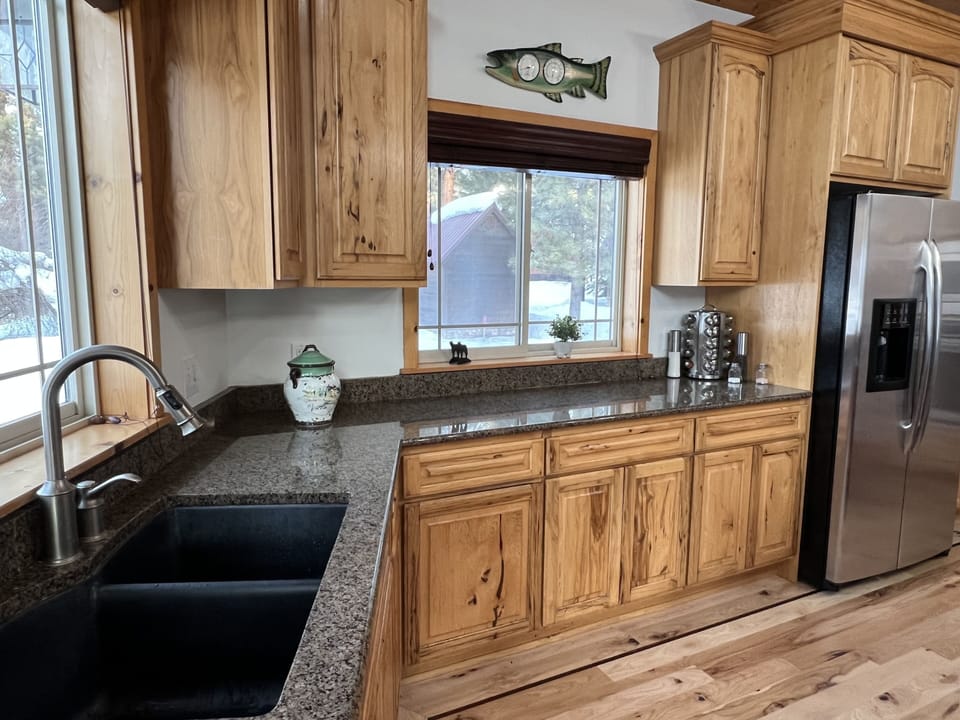 Cabin Kitchen 