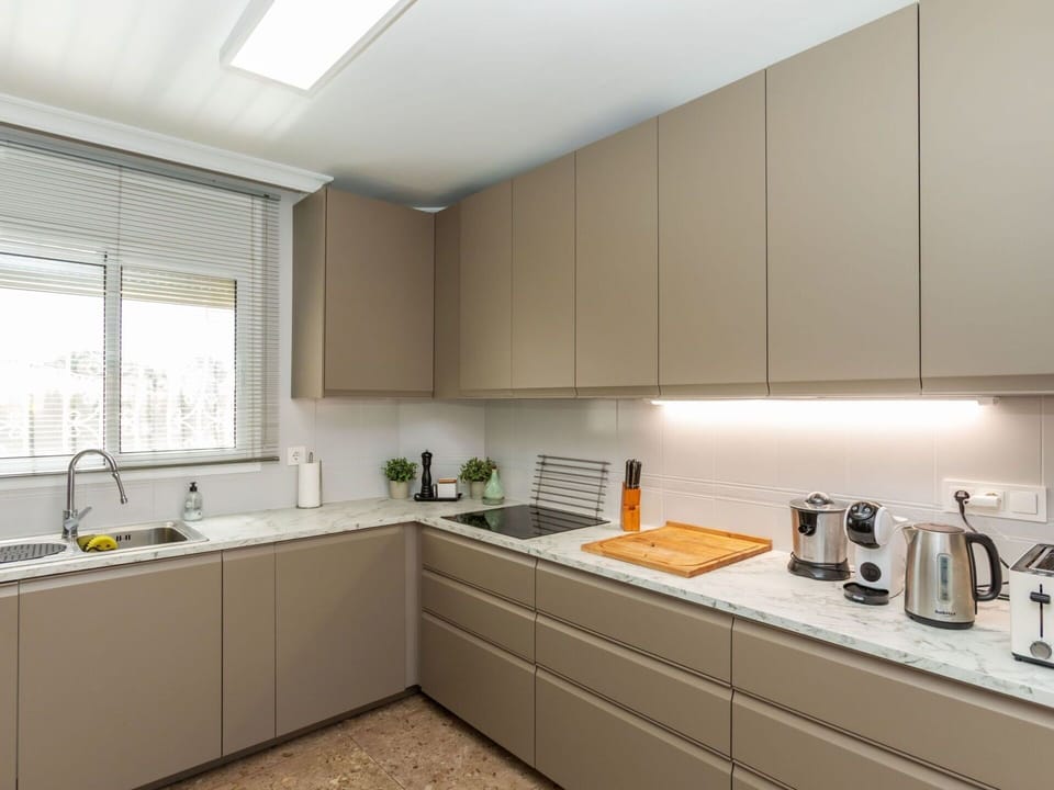 Kitchen, Cabinetry, Kitchen Appliance, Interior Design, Countertop, Wood, Major Appliance, Flooring, Furniture, Home Appliance