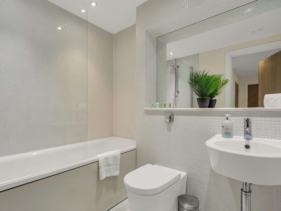 Bathroom, Interior Design, Wall, Flooring, Floor, Plumbing Fixture, Bathtub, Ceiling, Plumbing, Home