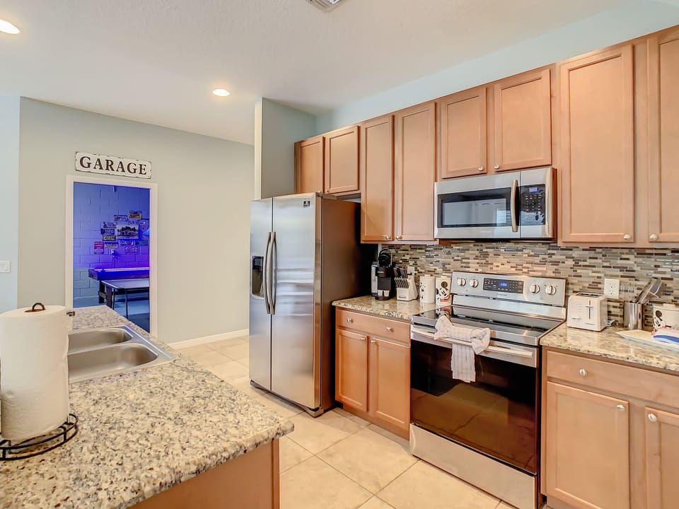 Fully equipped kitchen 