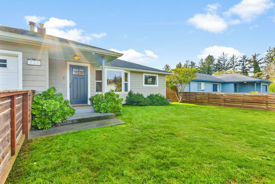 Home Exterior  |  Fully Fenced Front Yard