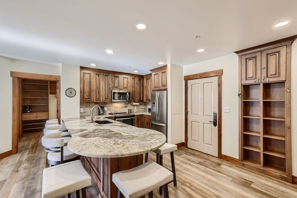 CS335 Kitchen