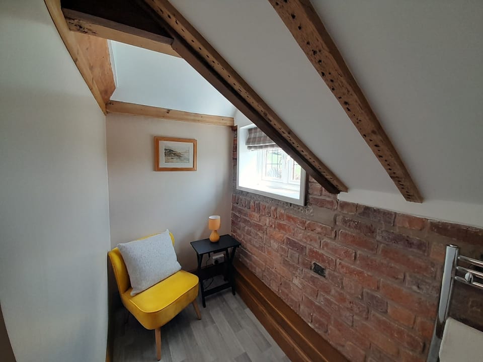 Double Room (Room 3) | Free WiFi