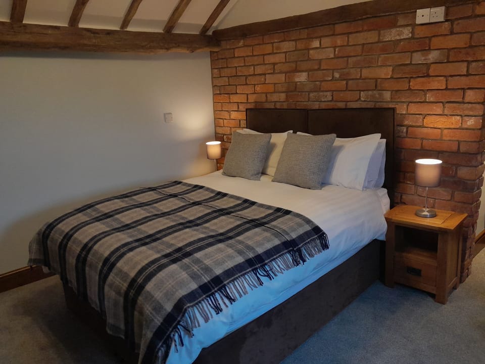 Double Room (Room 4) | Free WiFi