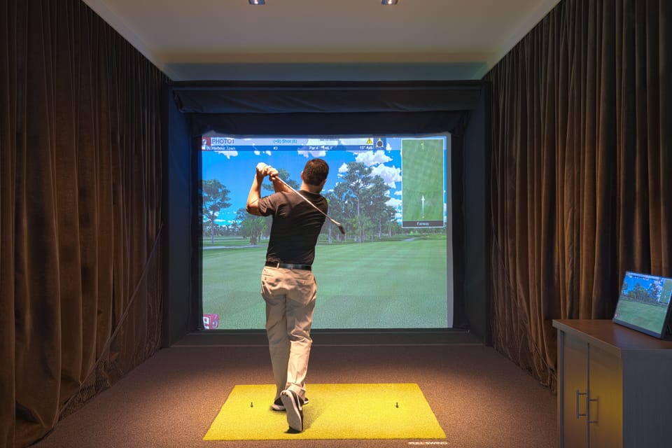 78Fitness - Practice your swing with our golf simulator and your putting on our practice putting green outside.