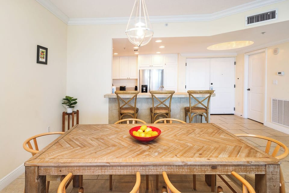 Dining Room 1.2