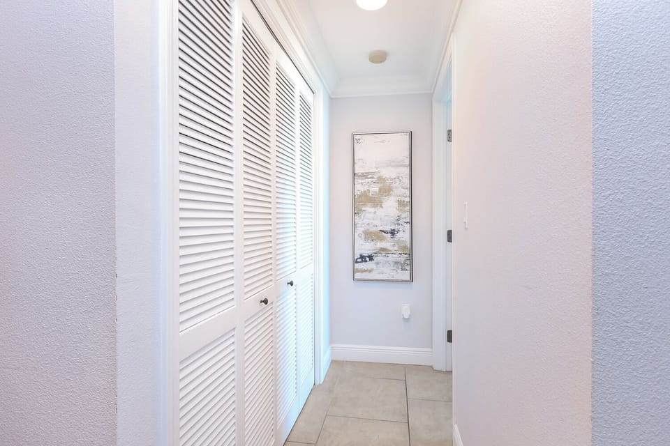 Laundry Room 1.1