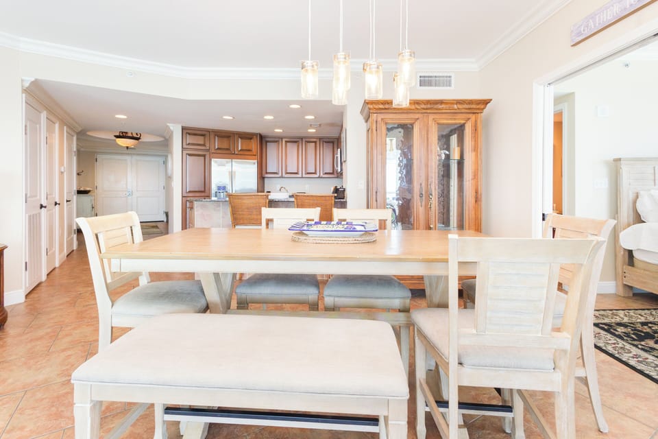 Dining Room 1.1