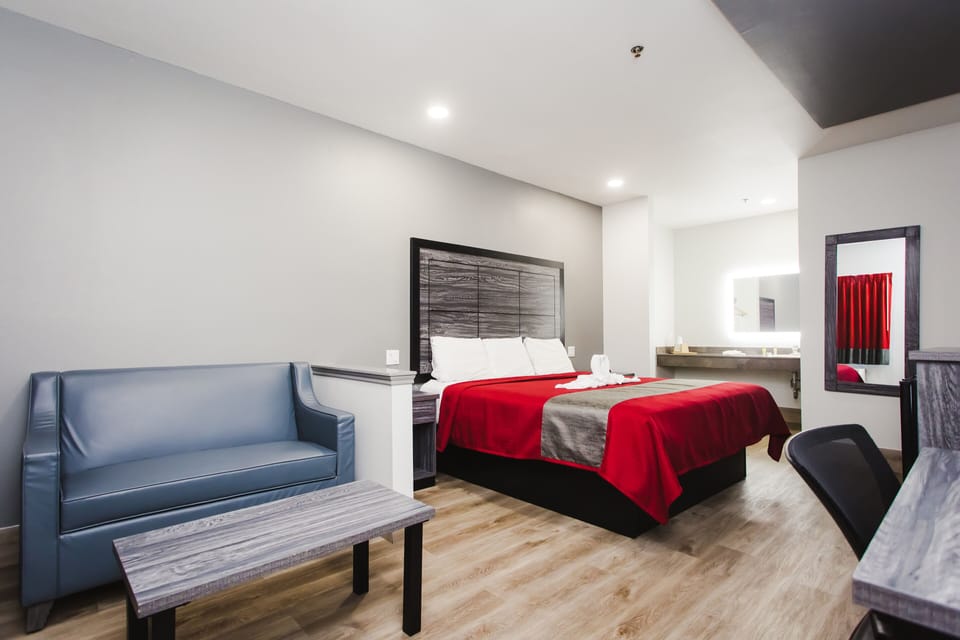 Standard Single Room | In-room safe, desk, laptop workspace, free WiFi