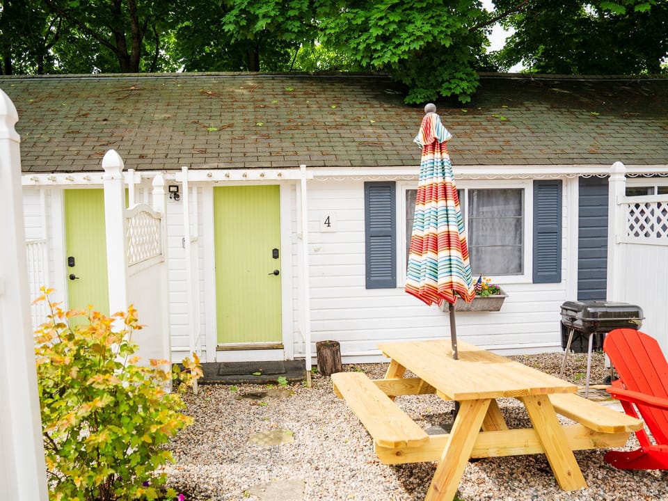 1 Bedroom with private courtyard