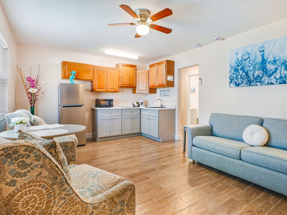 Standard Apartment, 1 Queen Bed with Sofa bed | Shared kitchen facilities | Full-size fridge, microwave, stovetop, toaster