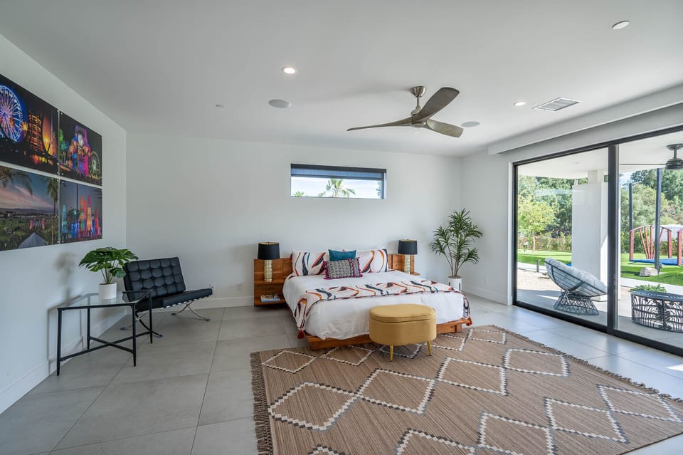 Master Bedroom West. Huge with en suite Master bathroom