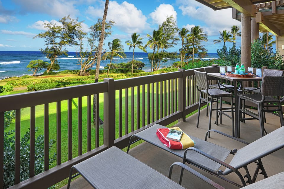Ocean front view from the lanai looking south