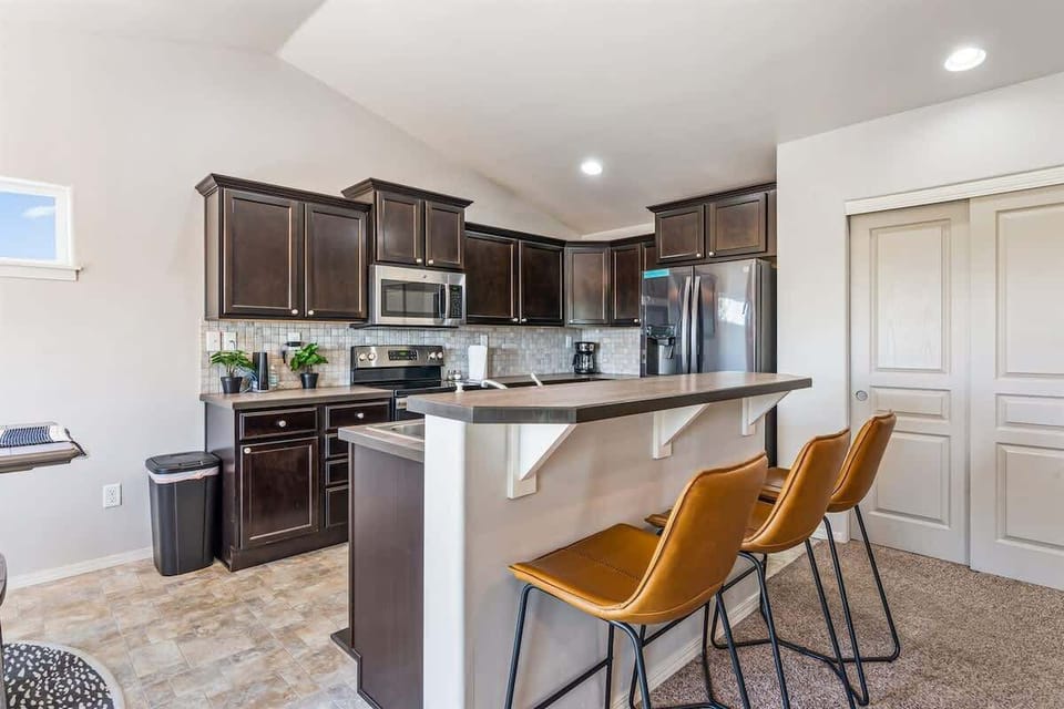 Sit and chat while preparing dinner