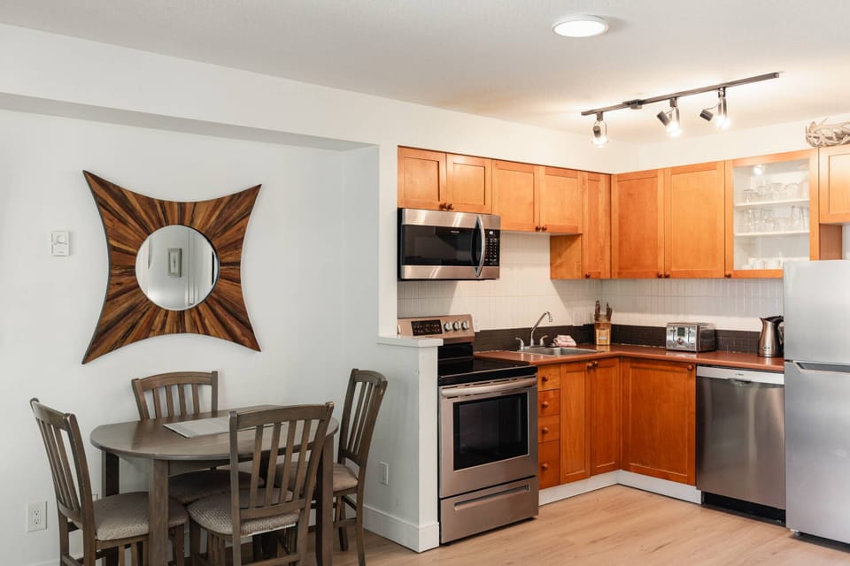 Kitchen well equipped for your meal prep