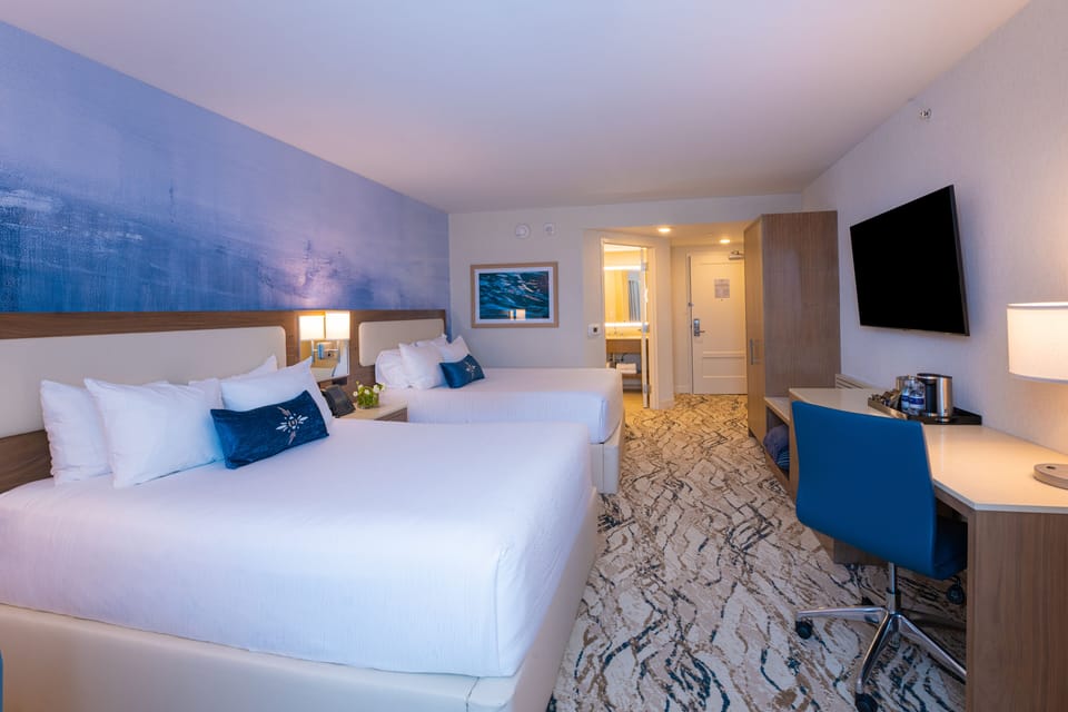 Premium bedding, pillowtop beds, in-room safe, desk