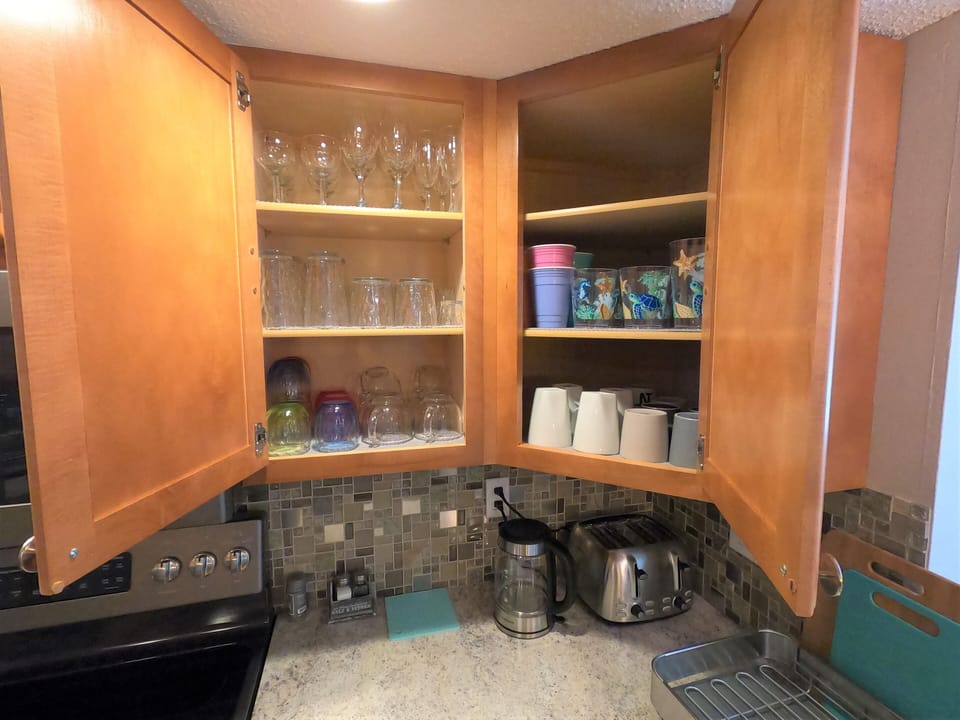 Kitchen supplies 