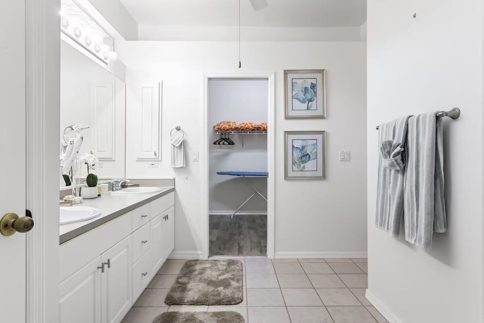 Master en-suite