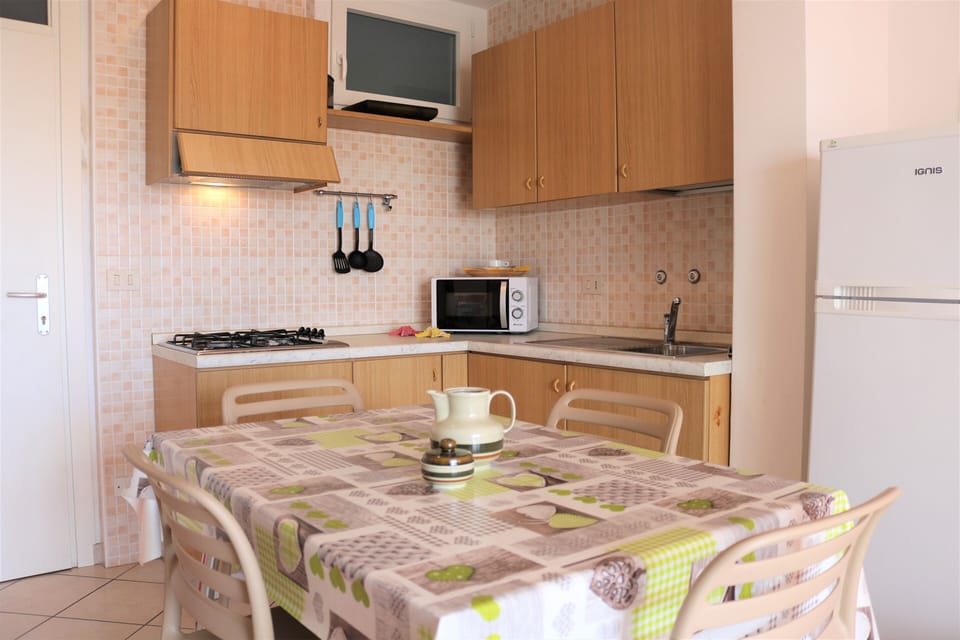 Apartment, 2 Bedrooms, Balcony, Ocean View | Interior