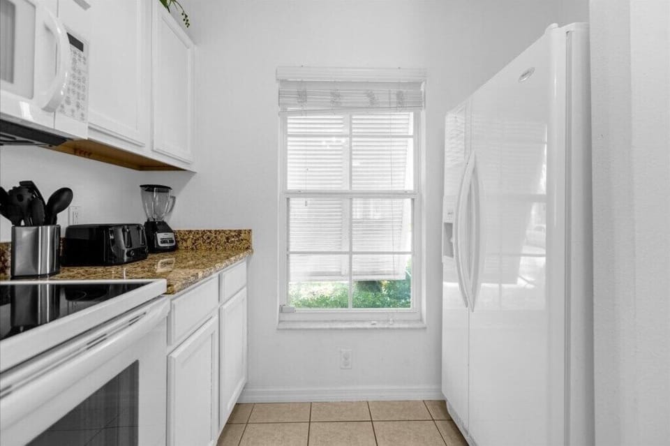 3006 White Orchid Road (7).jpg