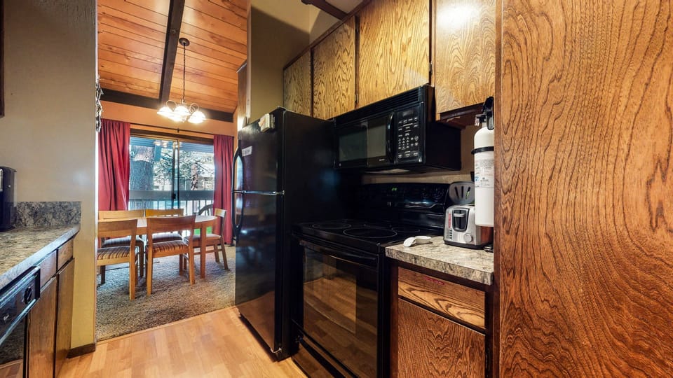 Flooring, Hardwood, Floor, Chair, Furniture