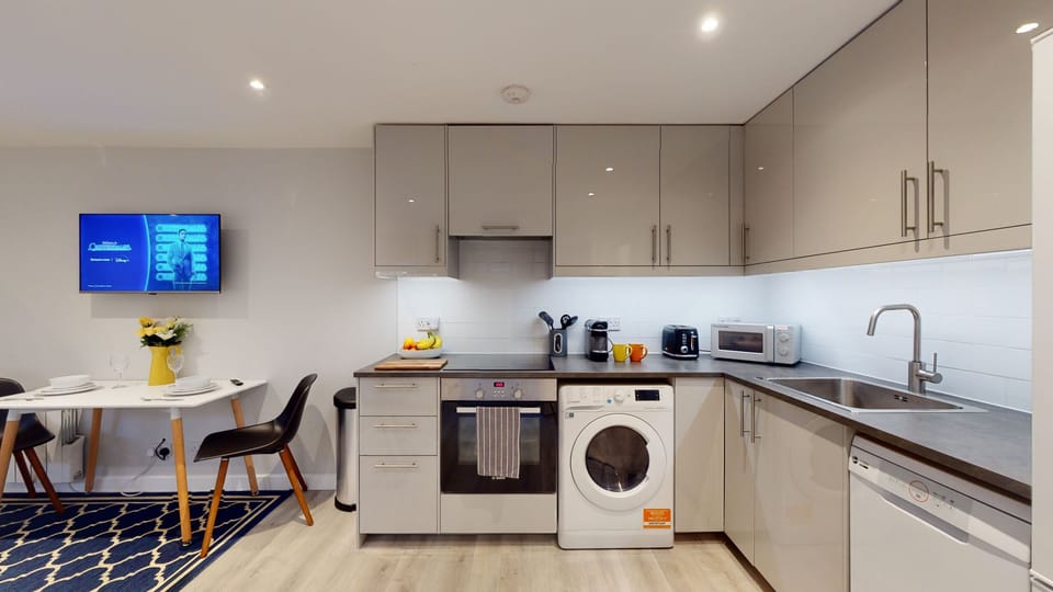 Deluxe Studio, Ensuite | Shared kitchen