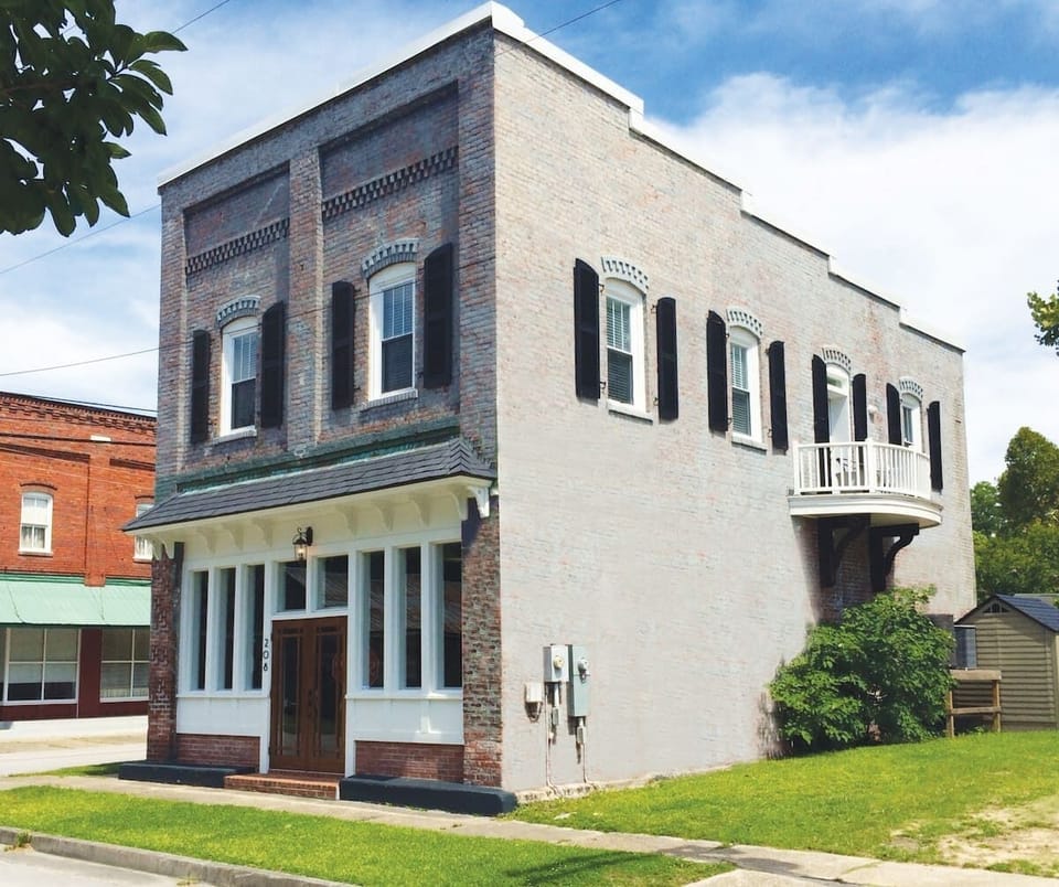 Exterior 2