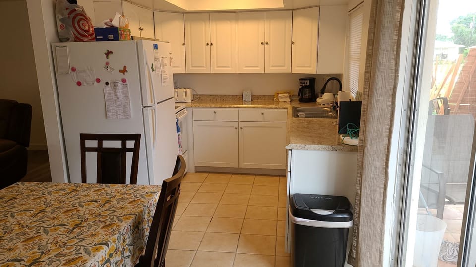2023 kitchen. Everything included. Small dog friendly.