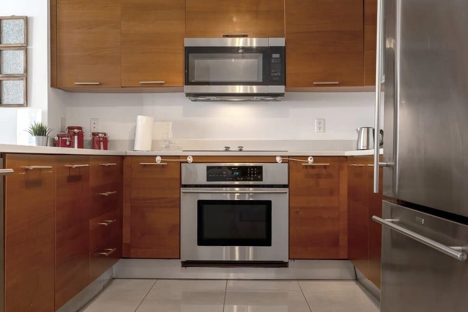 Cooking made extraordinary in our fully loaded, modern kitchen space.
