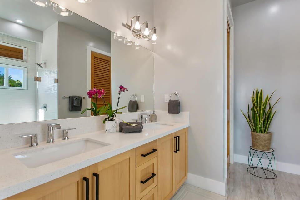 Master bath #1