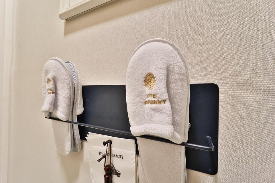 Room amenity