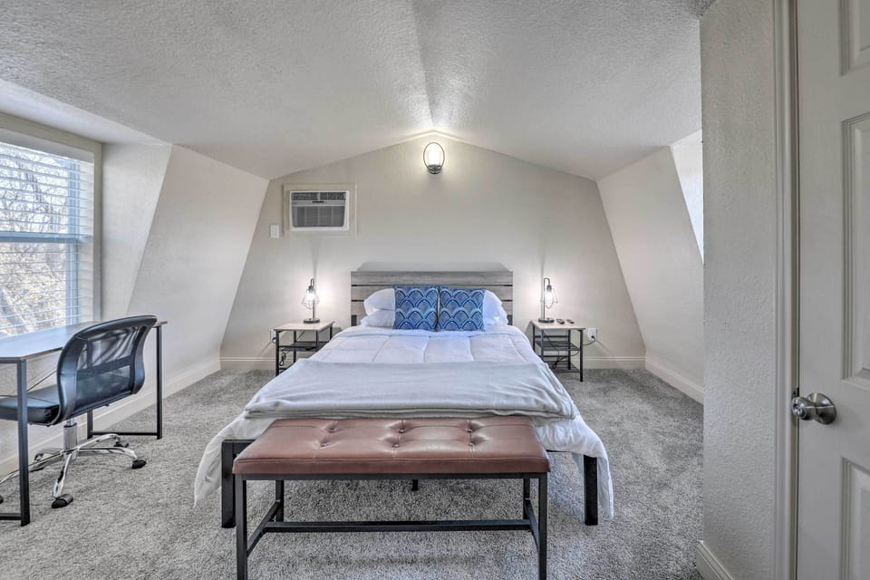 Bedroom 1 | Queen Bed | 2nd Floor