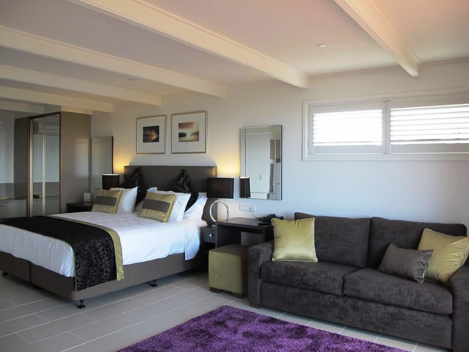 Studio King View | Minibar, desk, WiFi (free)