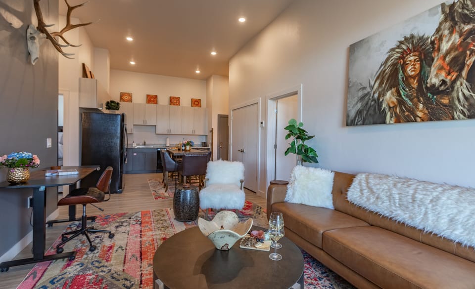 Living Room / Kitchen