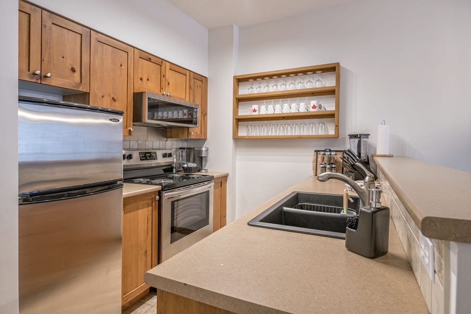 Modern Upgraded Kitchen 