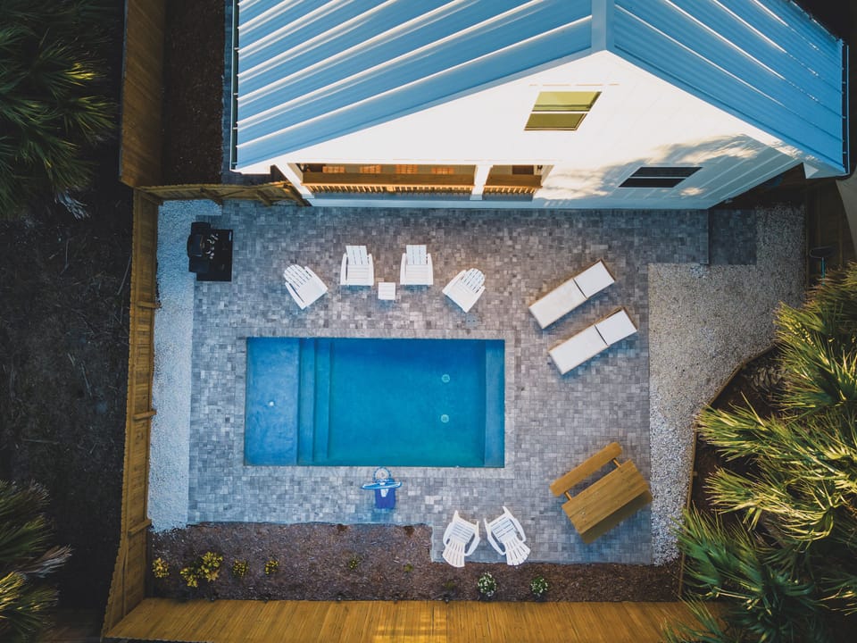 Evenings by the pool.