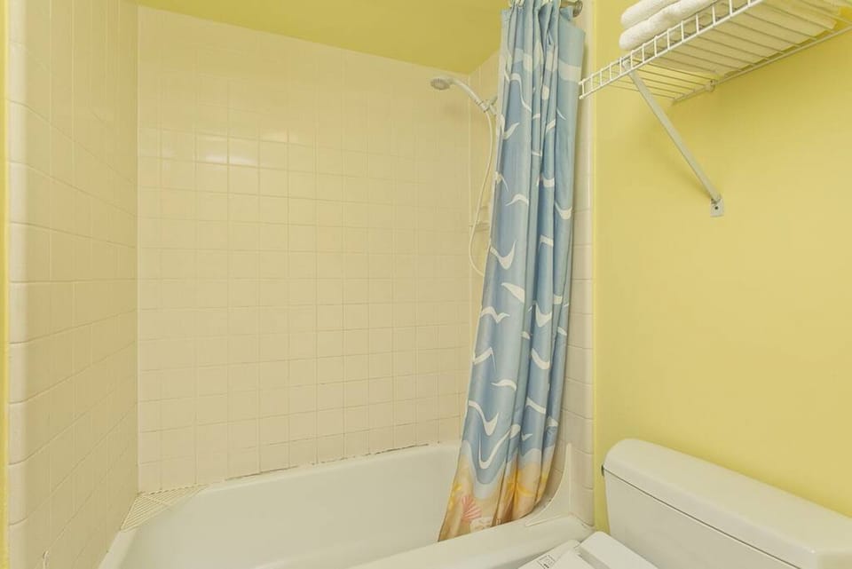 Bathroom with shower and tub