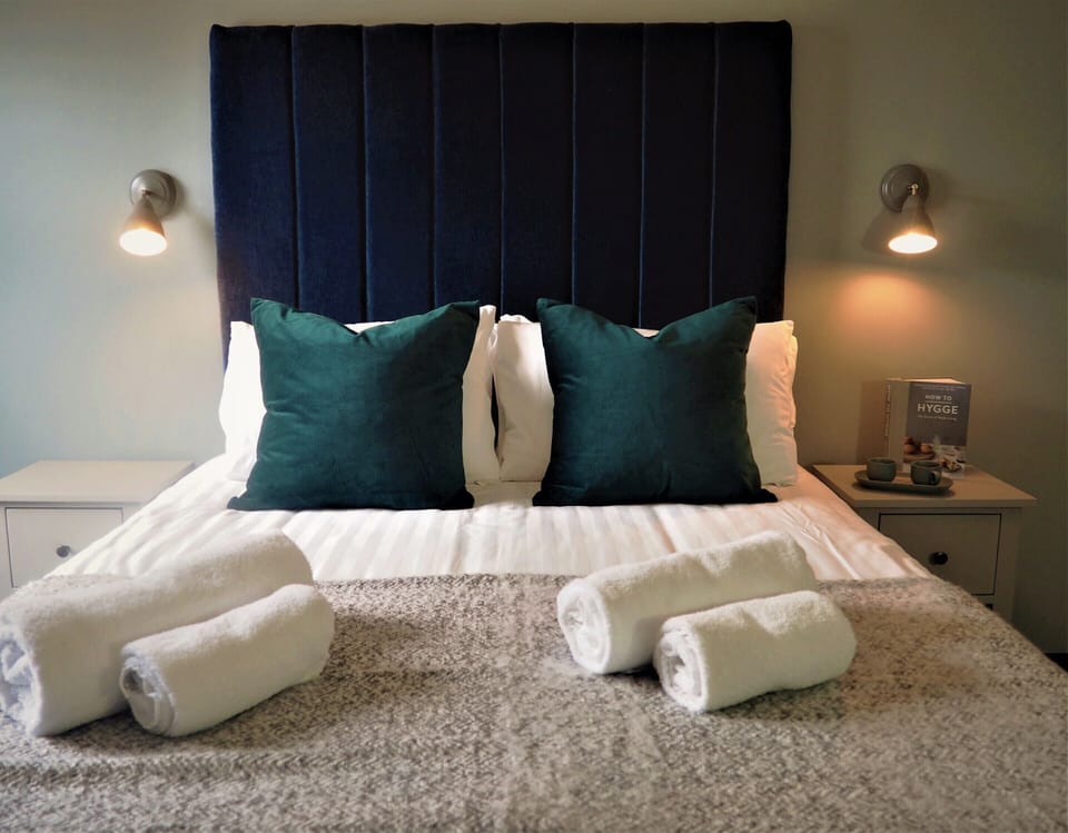 Double Room, Ensuite | Desk