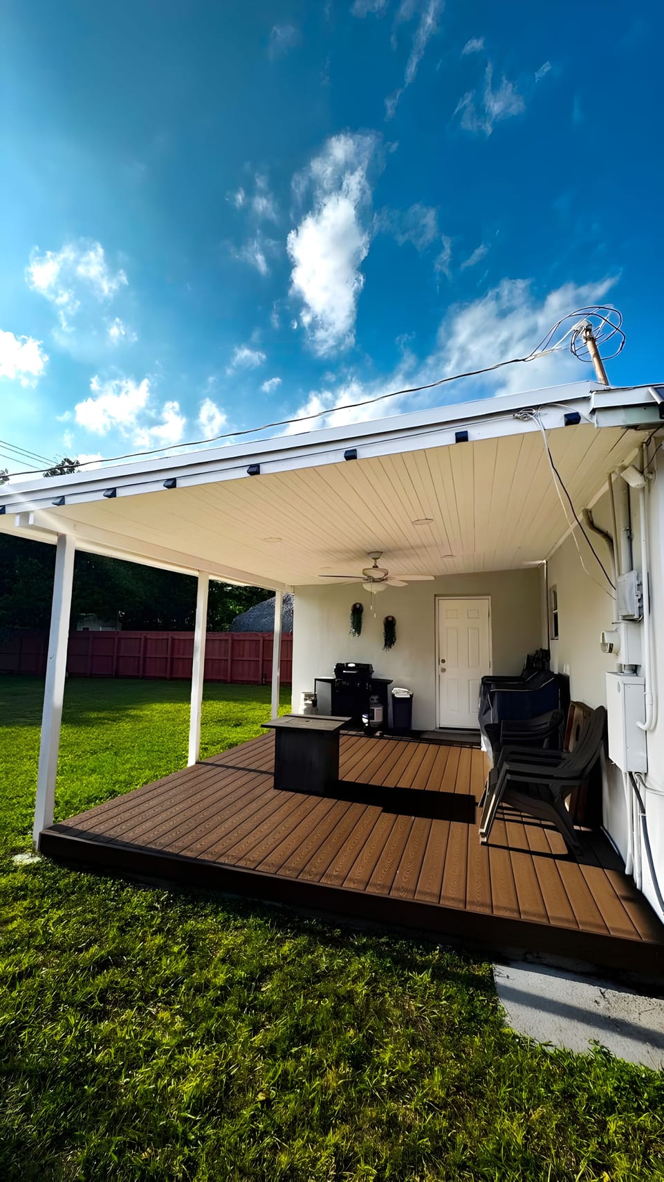 Outside deck with Washer and Dryer.