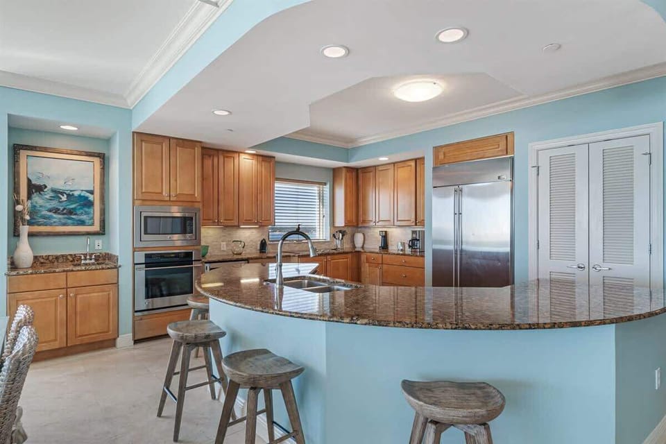 Fully equipped kitchen