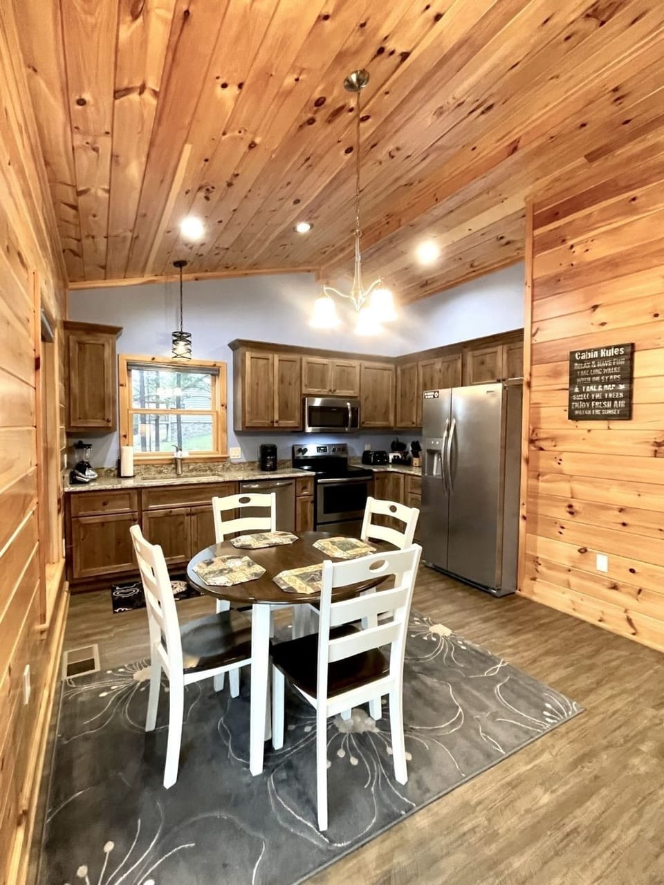 Cabin, 2 Bedrooms | Private kitchen | Fridge, oven, coffee/tea maker, toaster