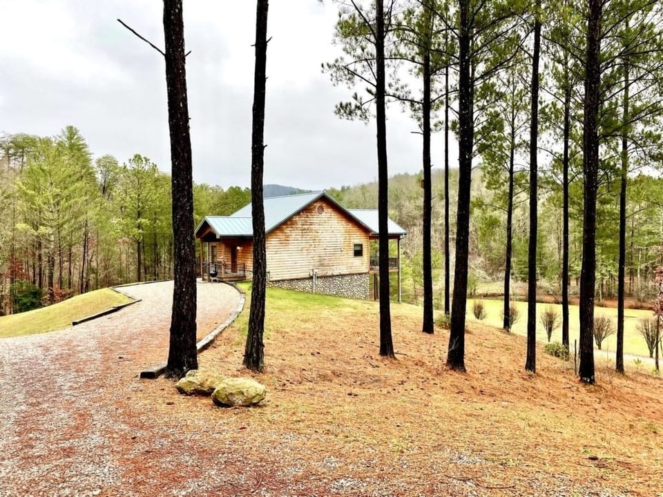 Cabin, 2 Bedrooms | Property grounds