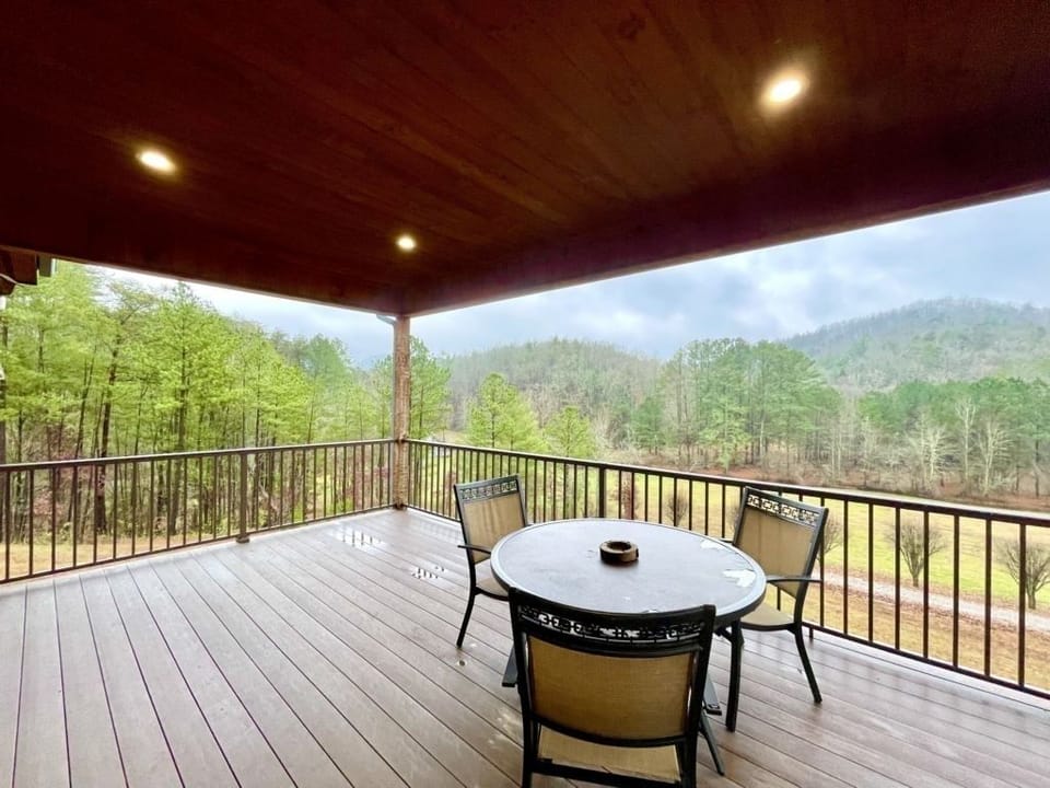Cabin, 2 Bedrooms | Property grounds
