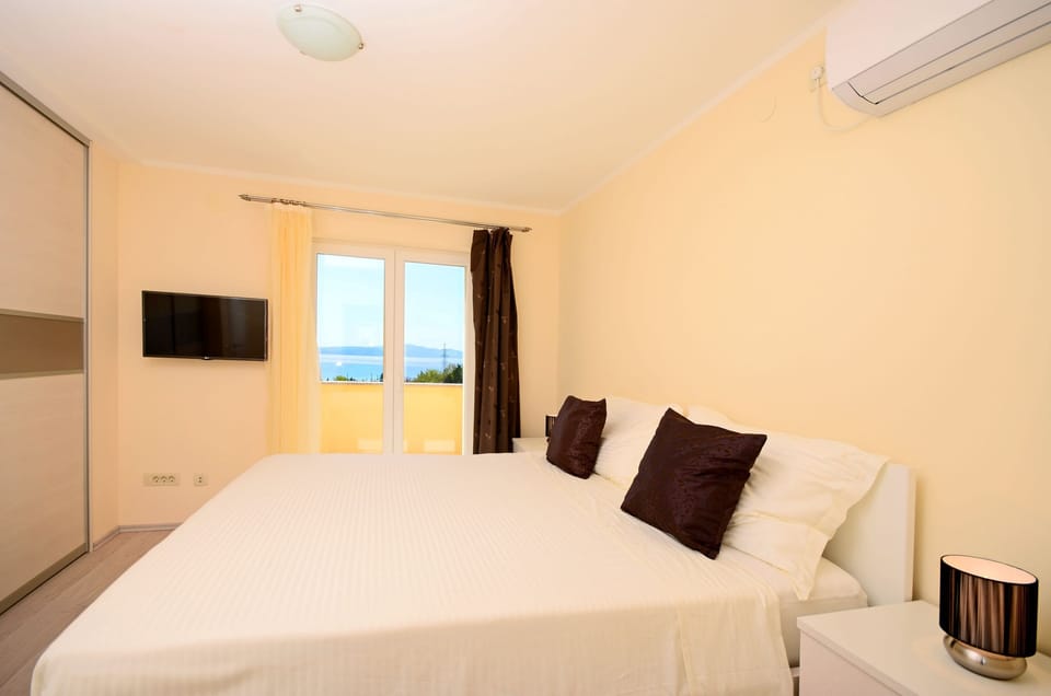 Villa | In-room safe, iron/ironing board, free WiFi