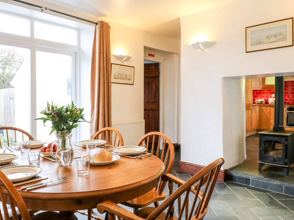 Cottage | Interior