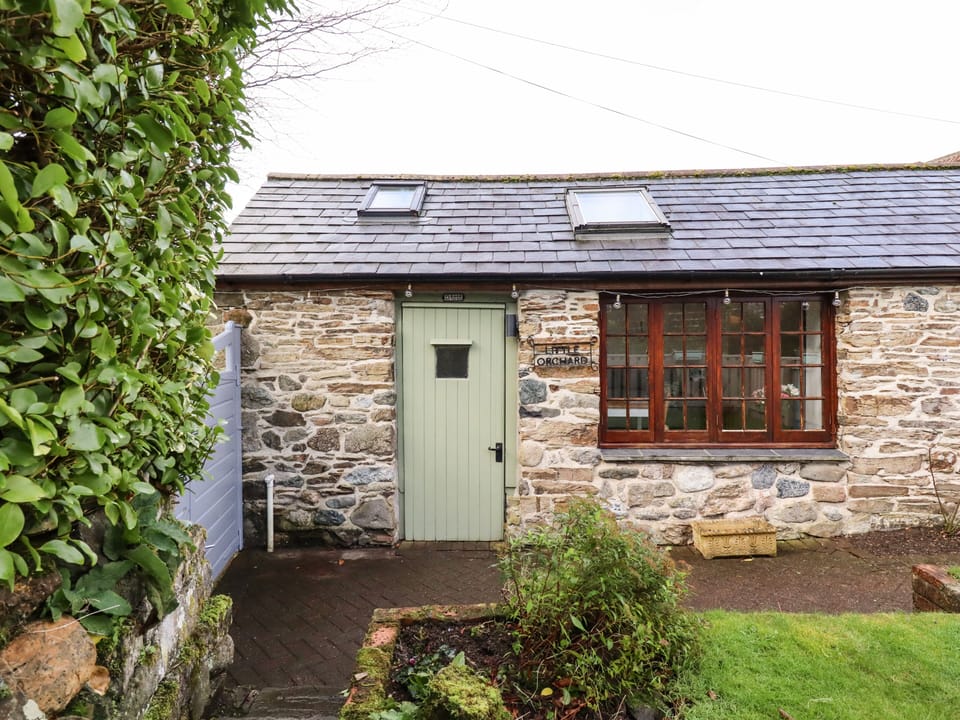 Cottage | Interior