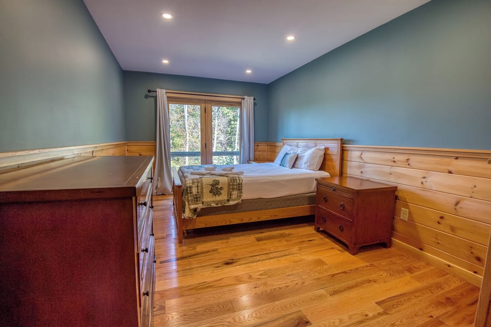 Fifth Bedroom Queen (Upper Level)